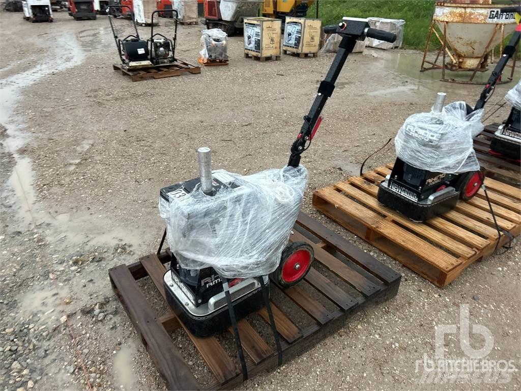 Rhino RM350 建設機械 -　その他
