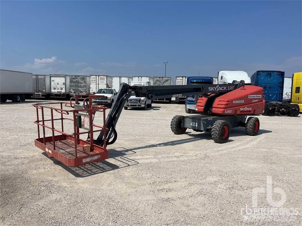 SkyJack SJ45T ブームリフト　屈伸型