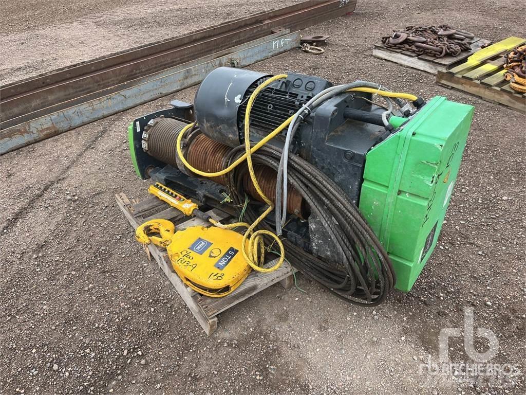 Stahl 2.5 Tons 農業機械 -　その他