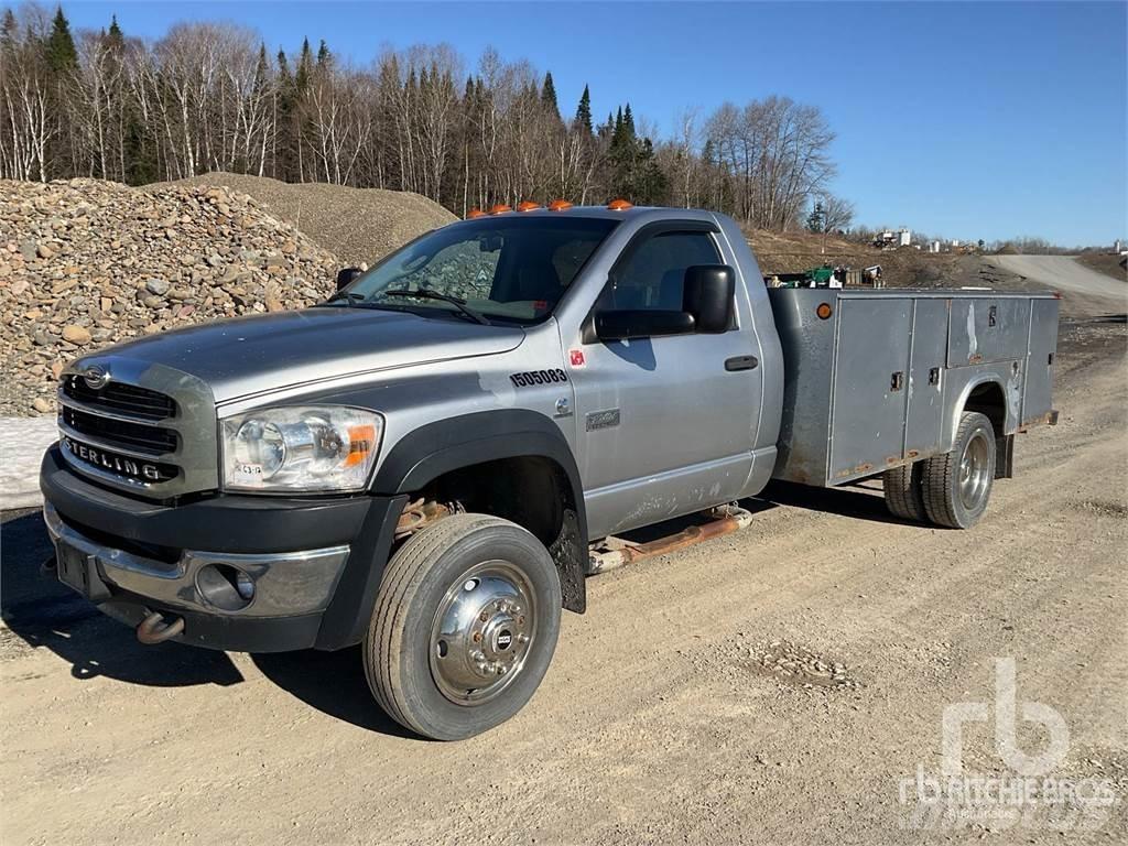 Sterling 5500 多目的／汎用車両