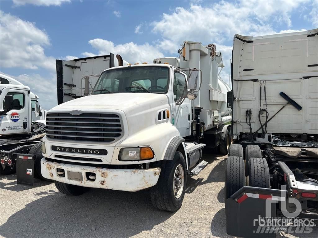 Sterling L9500 コンバイン／バキュームトラック