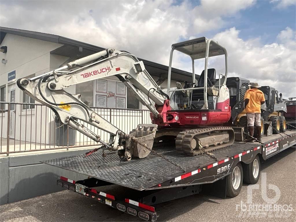 Takeuchi TB240R ミニ油圧ショベル 7t以下（ミニユンボ・ミニディガー）