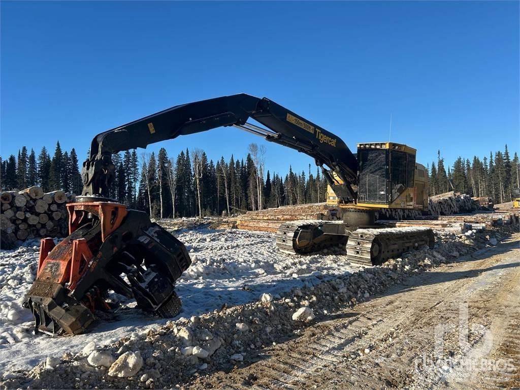 Tigercat H855E 製材機械