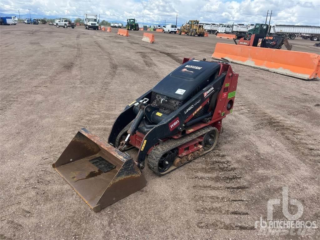 Toro TX427 スキッドステアローダー