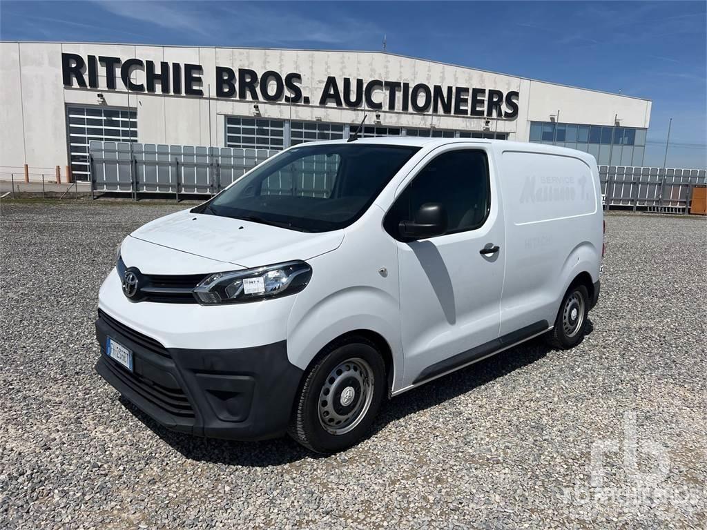 Toyota PROACE パネルバン