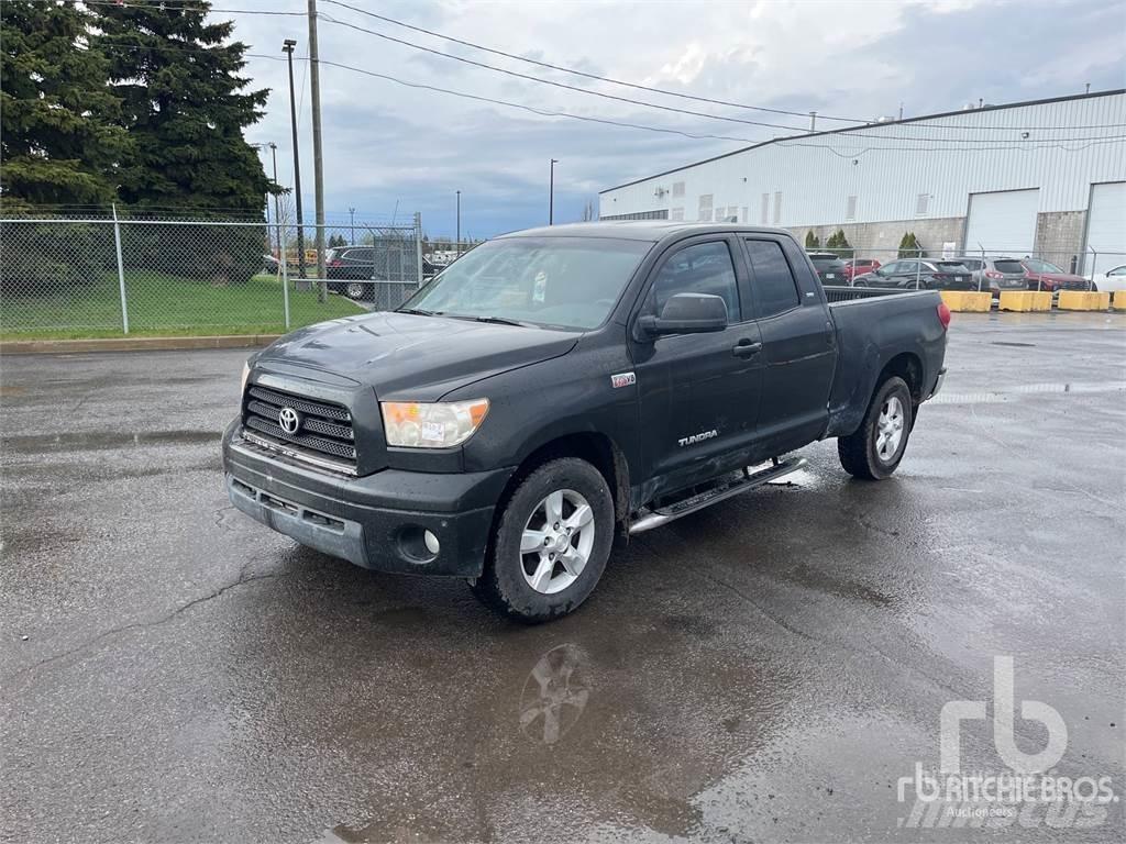 Toyota TUNDRA ピックアップ／ドロップサイド