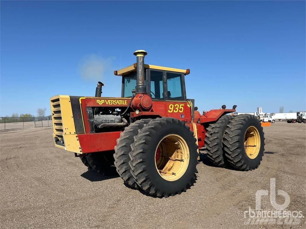 Versatile 935 トラクター