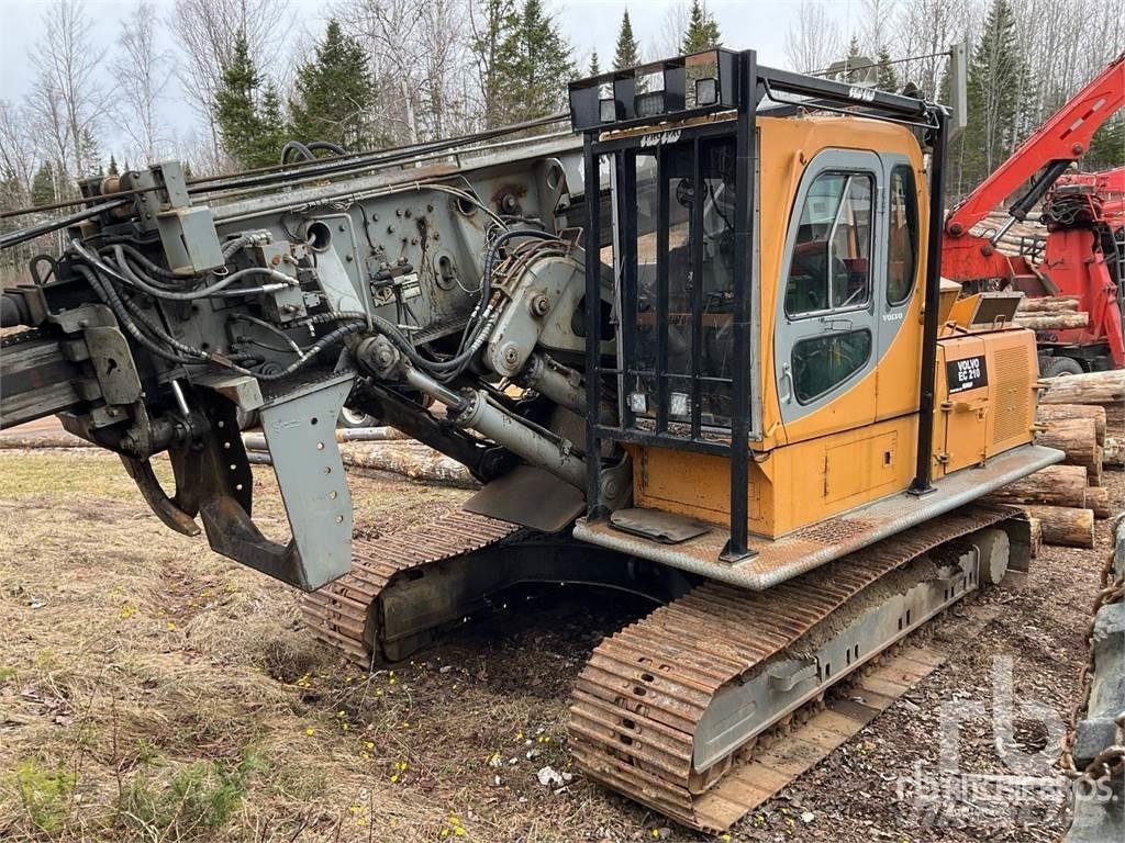Volvo EC210B 枝払い機