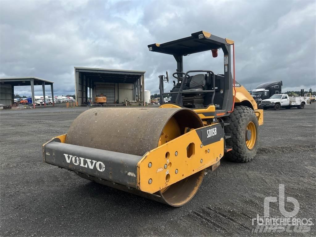 Volvo SD115B ソイルコンパクター