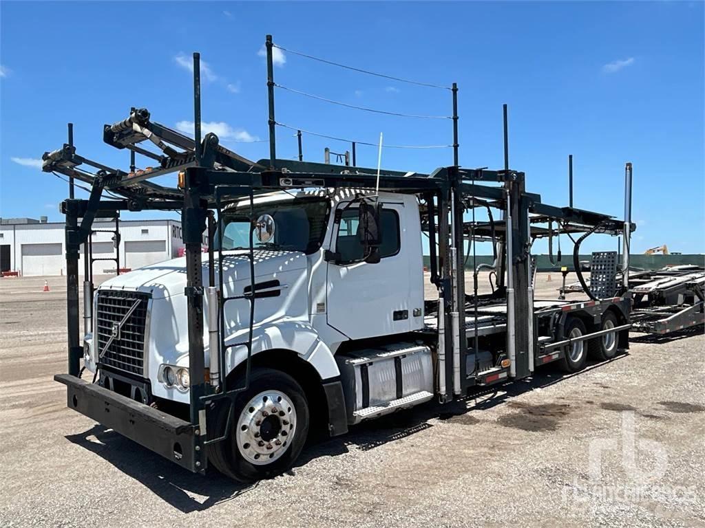 Volvo VAH200 車両運搬車、キャリアカー