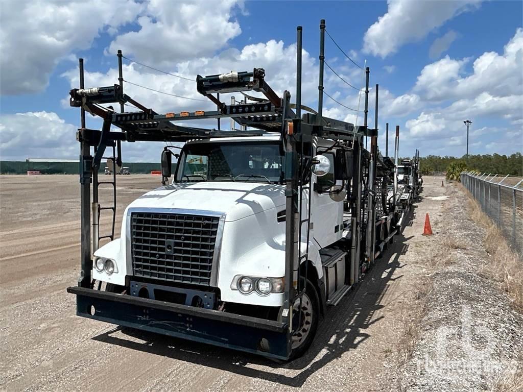Volvo VAH200 車両運搬車、キャリアカー