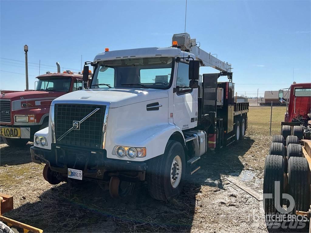 Volvo VHD クレーントラック、ユニック車