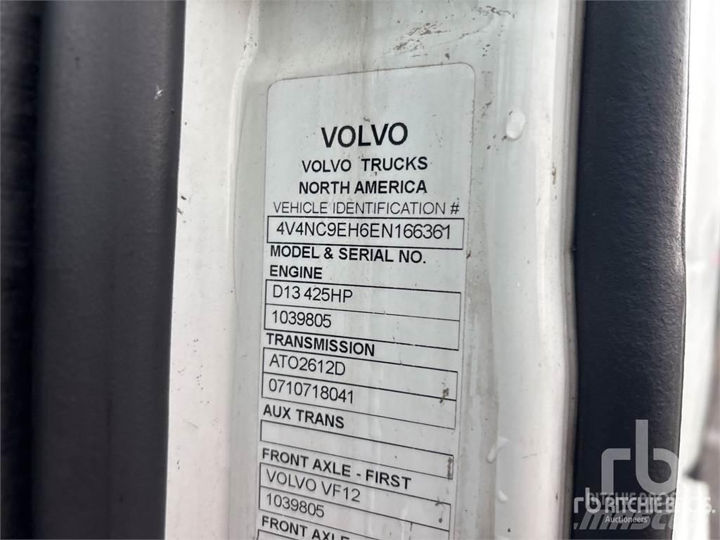 Volvo VNL 中古トラクターヘッド | トレーラーヘッド