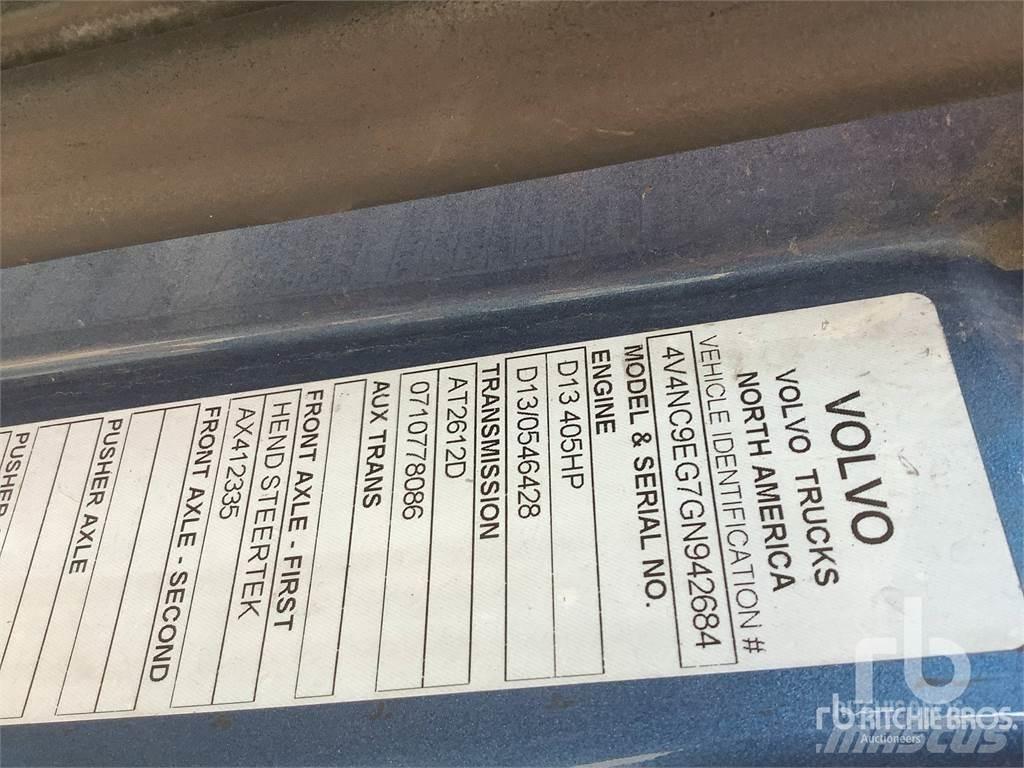 Volvo VNL630 中古トラクターヘッド | トレーラーヘッド