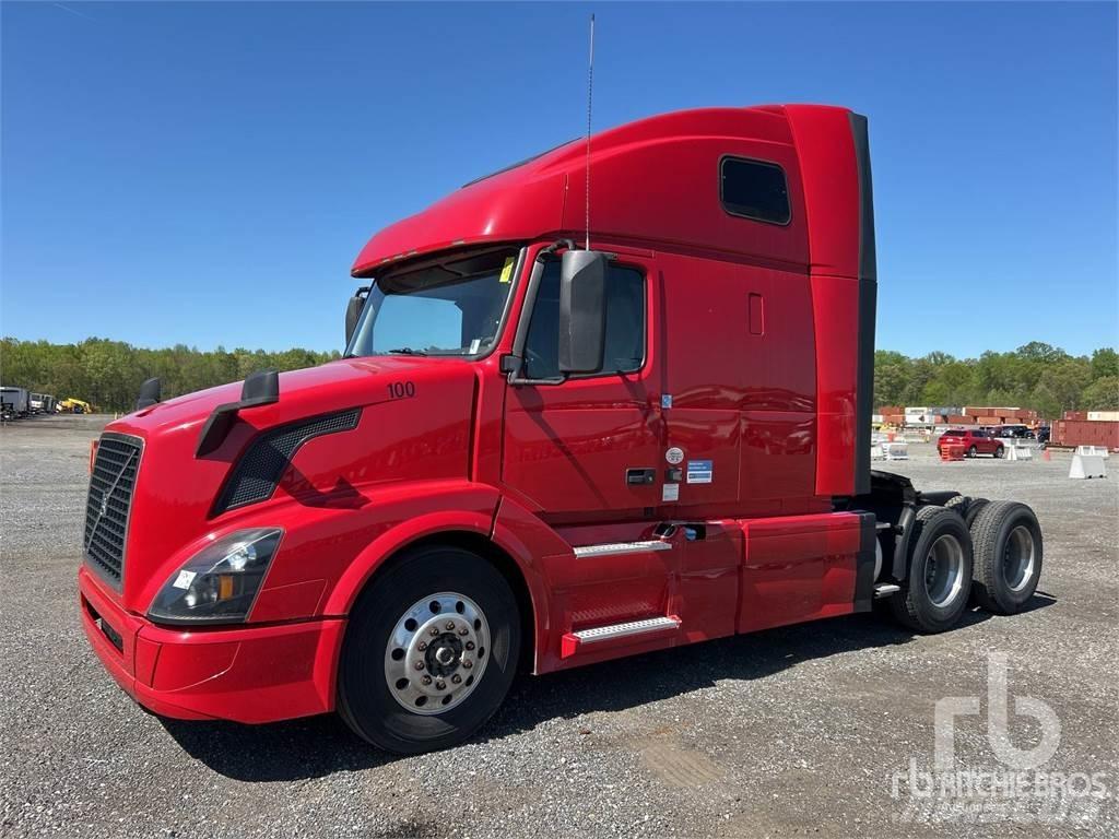 Volvo VNL670 中古トラクターヘッド | トレーラーヘッド