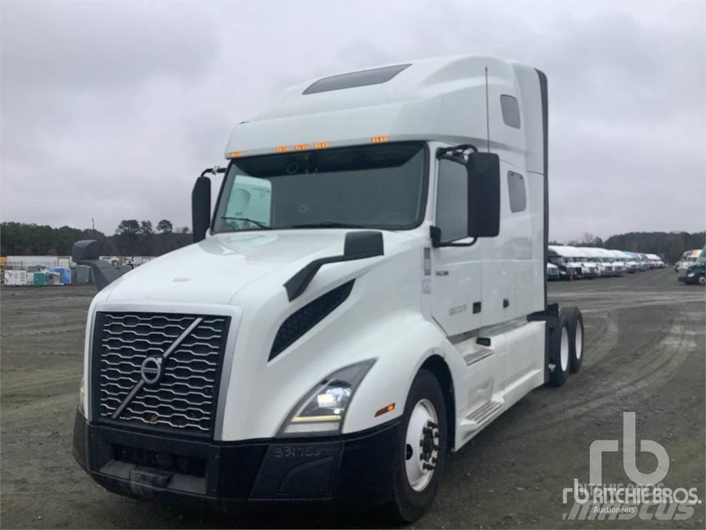 Volvo VNL760 中古トラクターヘッド | トレーラーヘッド