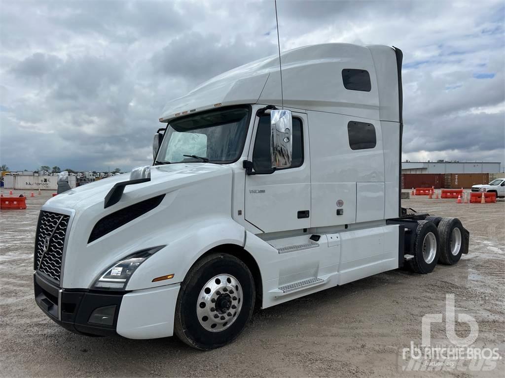 Volvo VNL760 中古トラクターヘッド | トレーラーヘッド