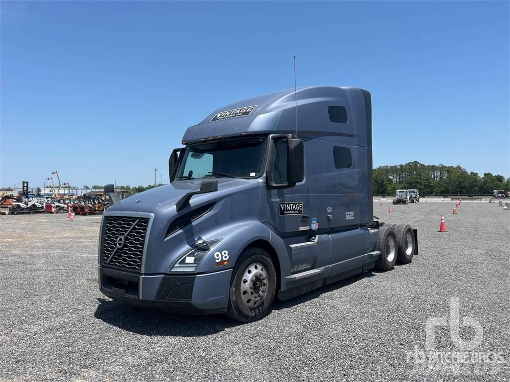 Volvo VNL760 中古トラクターヘッド | トレーラーヘッド