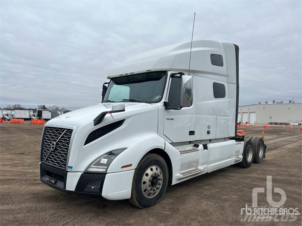 Volvo VNL760 中古トラクターヘッド | トレーラーヘッド