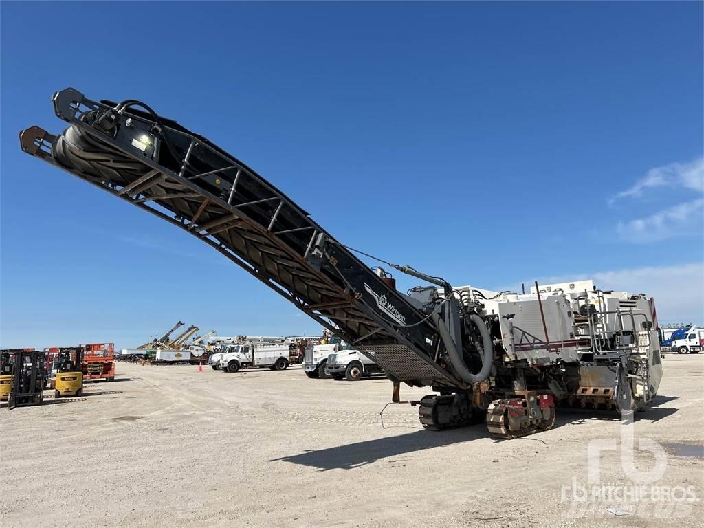 Wirtgen W2200 アスファルトコールドミリングマシーン