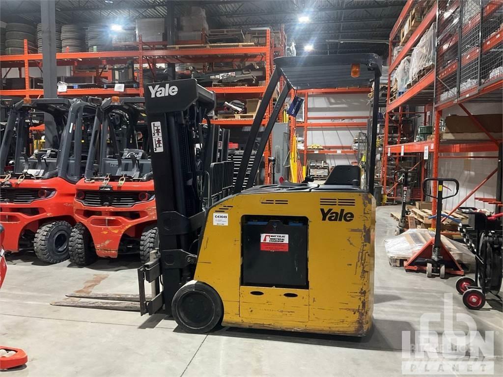 Yale ESC035 バッテリーフォークリフト
