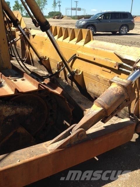 CAT D6H ブルドーザー