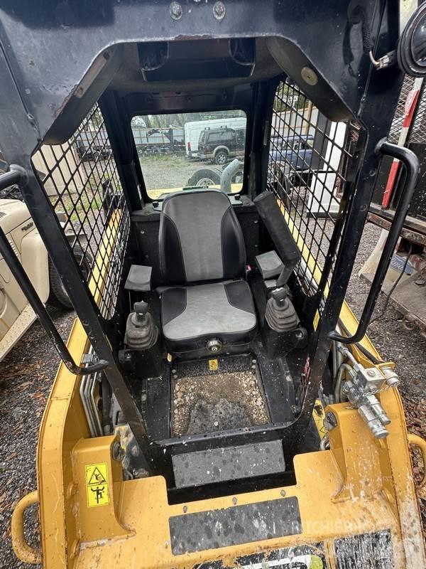 ASV RT-40 クローラーローダー