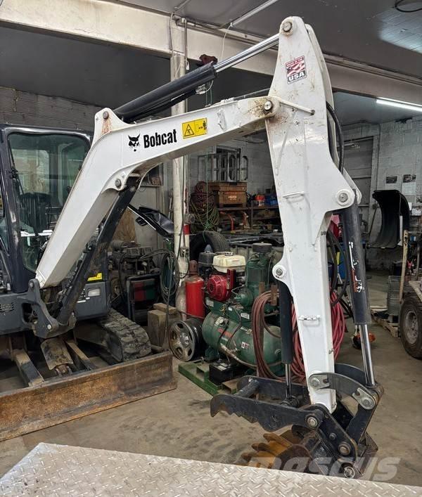Bobcat E35I 大型油圧ショベル12t以上（パワーショベル・ユンボ）