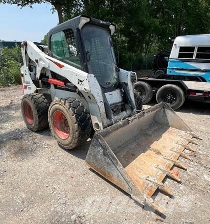 Bobcat S650 スキッドステアローダー