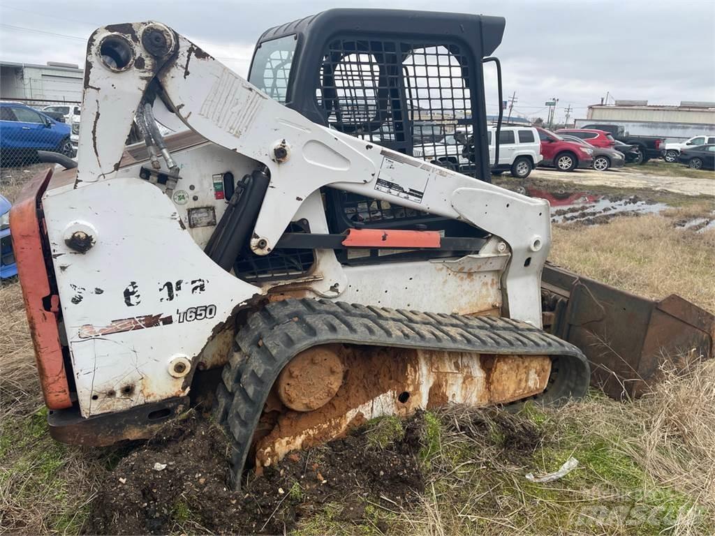 Bobcat T650 クローラーローダー