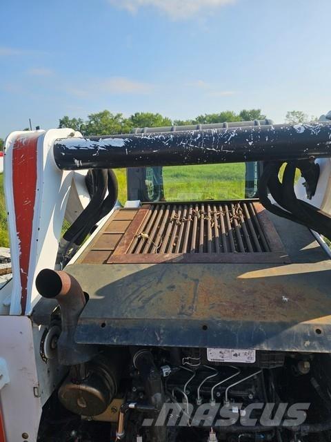 Bobcat T650 クローラーローダー