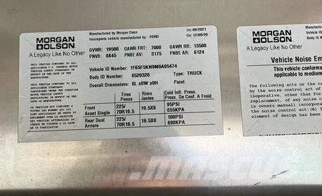 Ford P1000 F59 ボックスボディー、ウイング、箱車