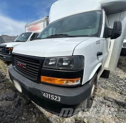 GMC Savana 4500 ボックスボディー、ウイング、箱車