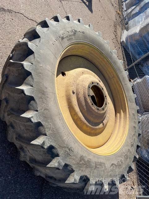 John Deere 8430 トラクター