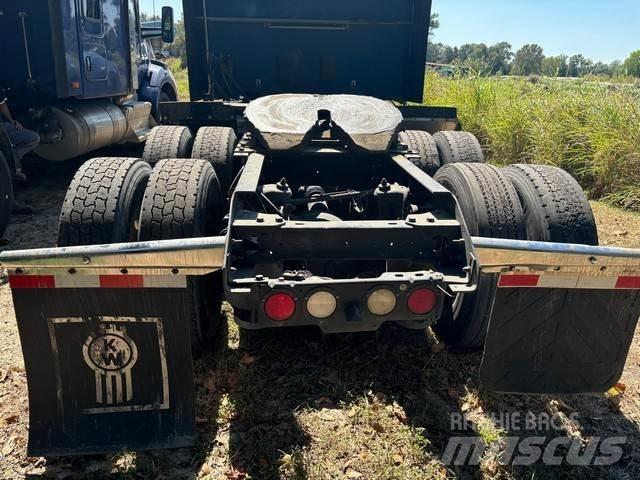 Kenworth T680 中古トラクターヘッド | トレーラーヘッド