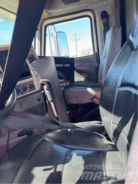 Mack CXU613 中古トラクターヘッド | トレーラーヘッド