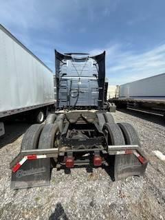 Volvo T760 中古トラクターヘッド | トレーラーヘッド