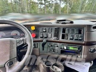 Volvo VNL64T780 中古トラクターヘッド | トレーラーヘッド