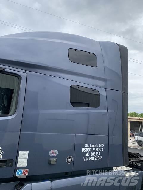 Volvo VNL760 中古トラクターヘッド | トレーラーヘッド