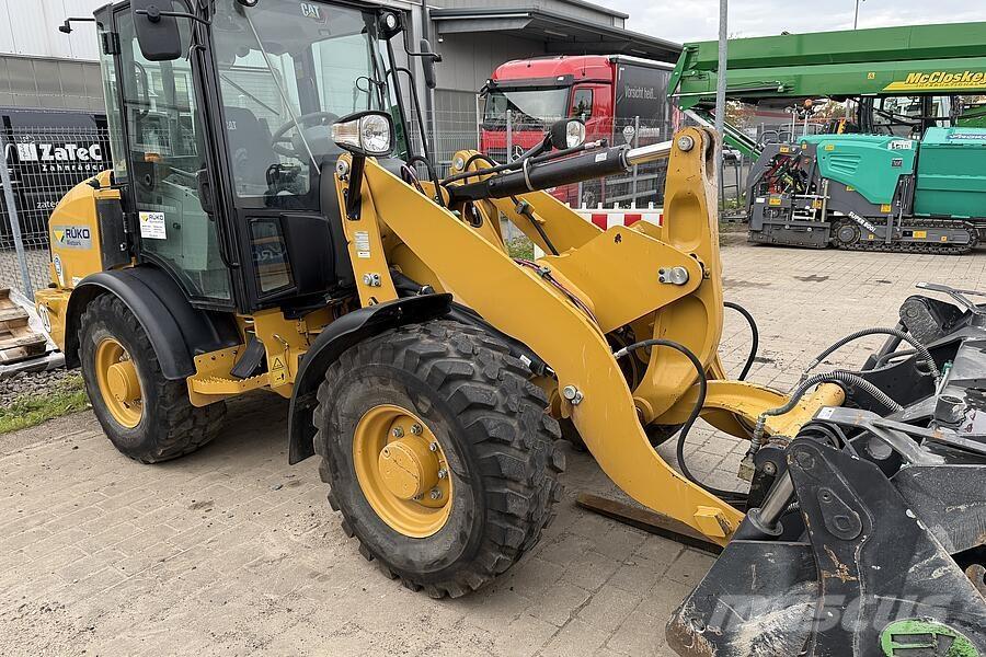 CAT 906 M ホイールローダー・タイヤショベル