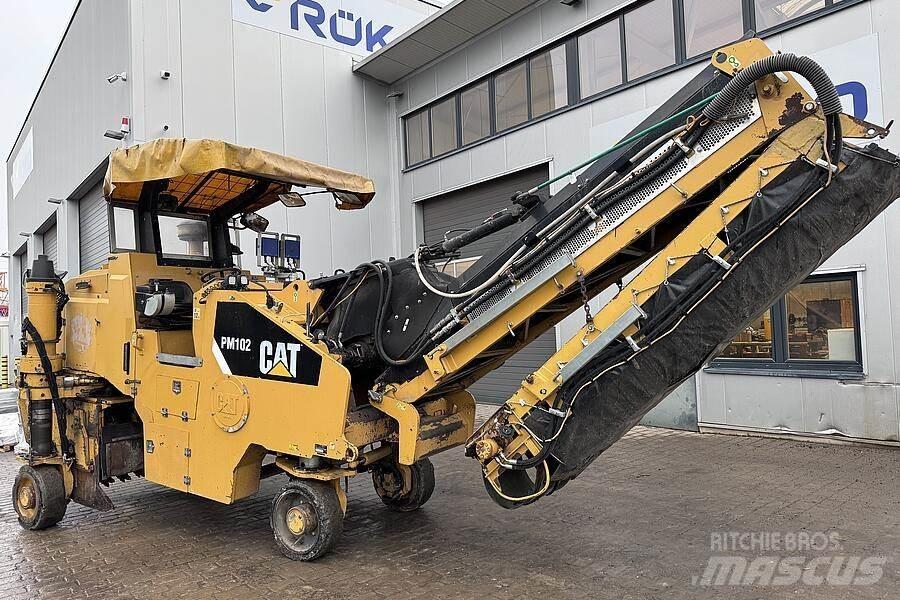 CAT PM 102 アスファルトコールドミリングマシーン