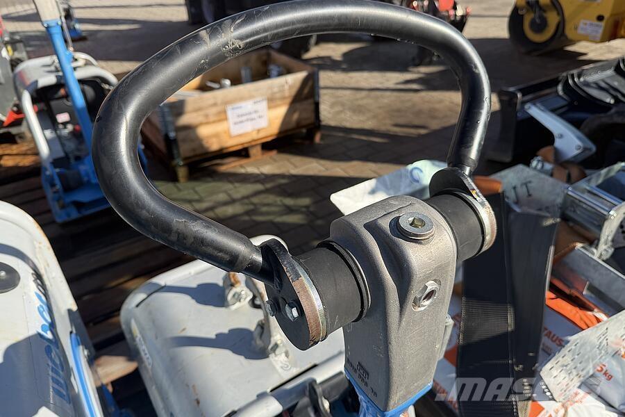 Weber CR 3-II プレートコンパクター