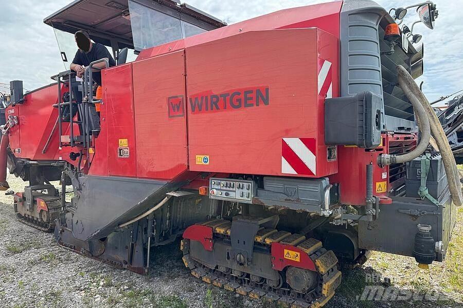 Wirtgen W 220 アスファルトコールドミリングマシーン