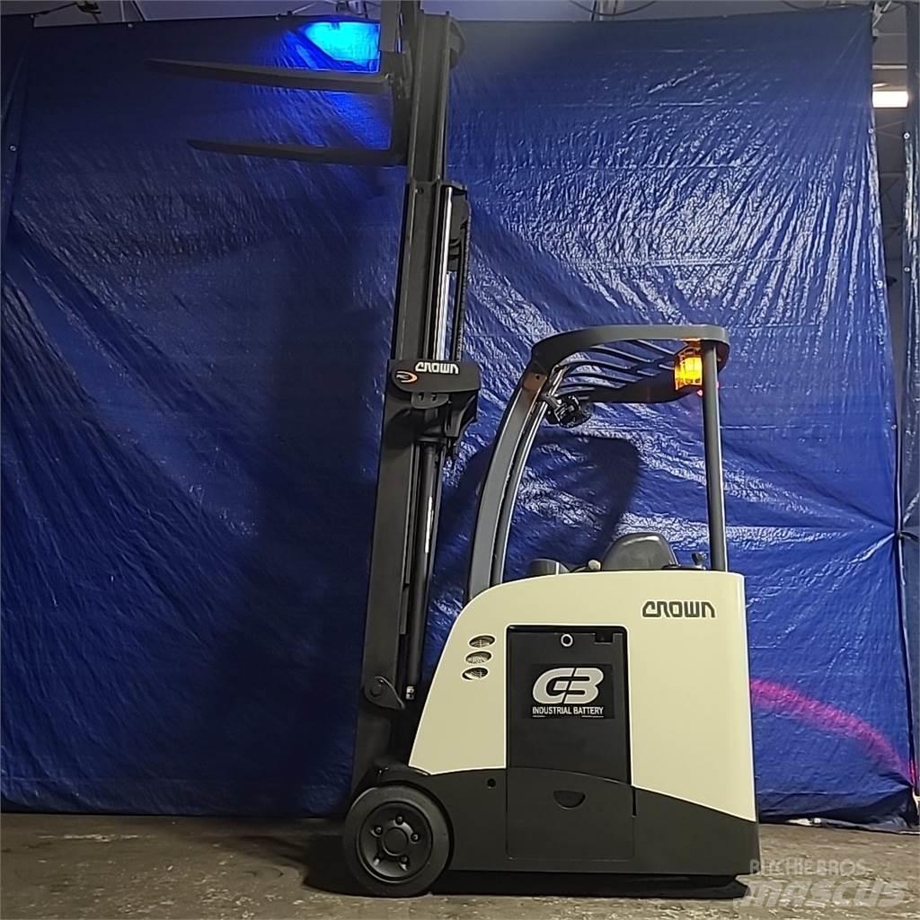 Crown RC5535-30 バッテリーフォークリフト
