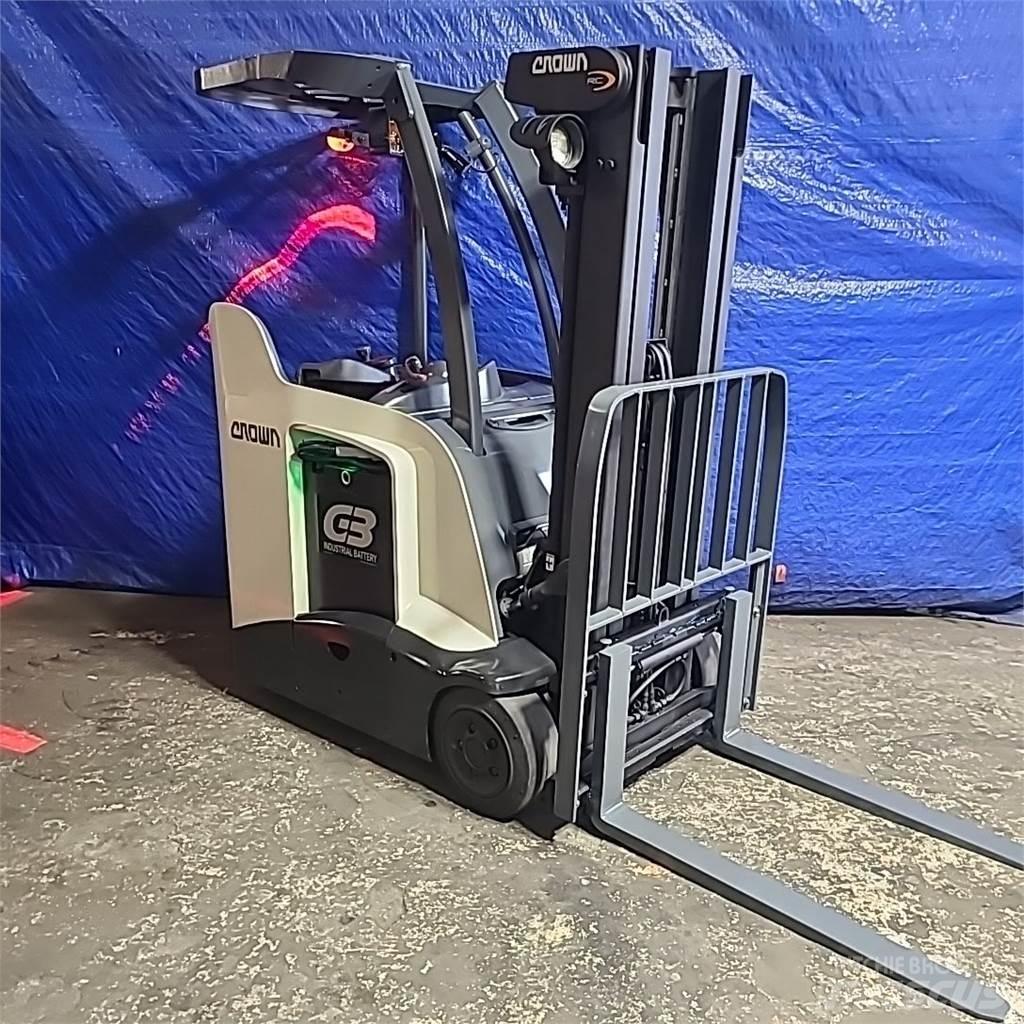 Crown RC5535-30 バッテリーフォークリフト
