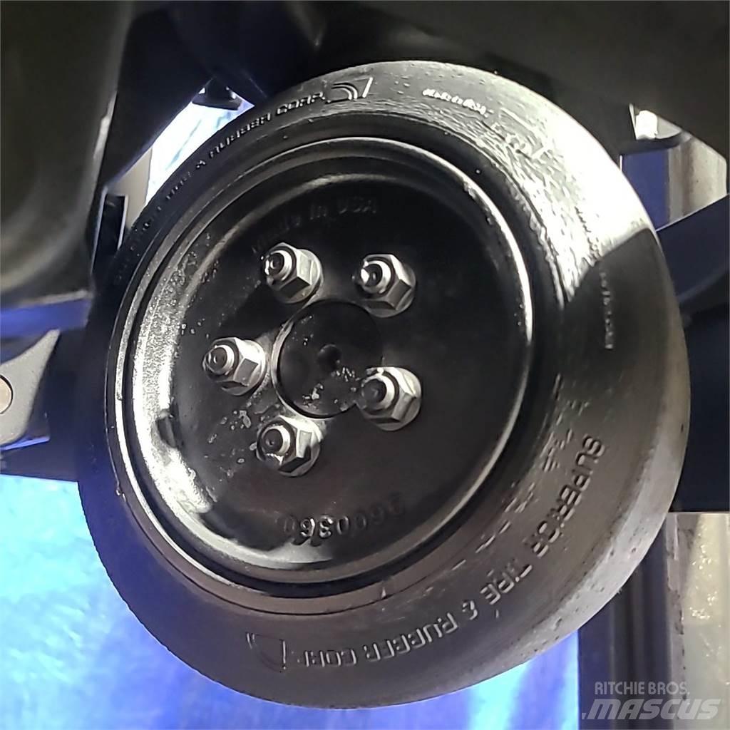 Yale MPB045VG ハンドパレットトラック