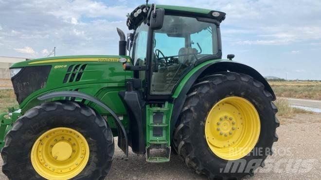 John Deere 6190 R トラクター