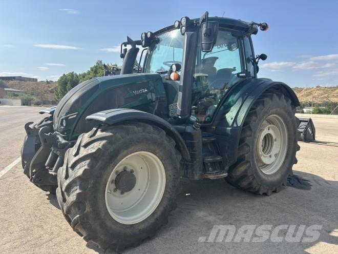 Valtra N154 E トラクター