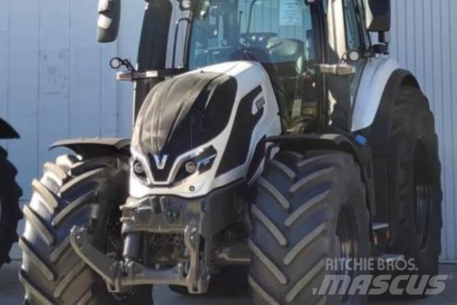 Valtra Q305 トラクター