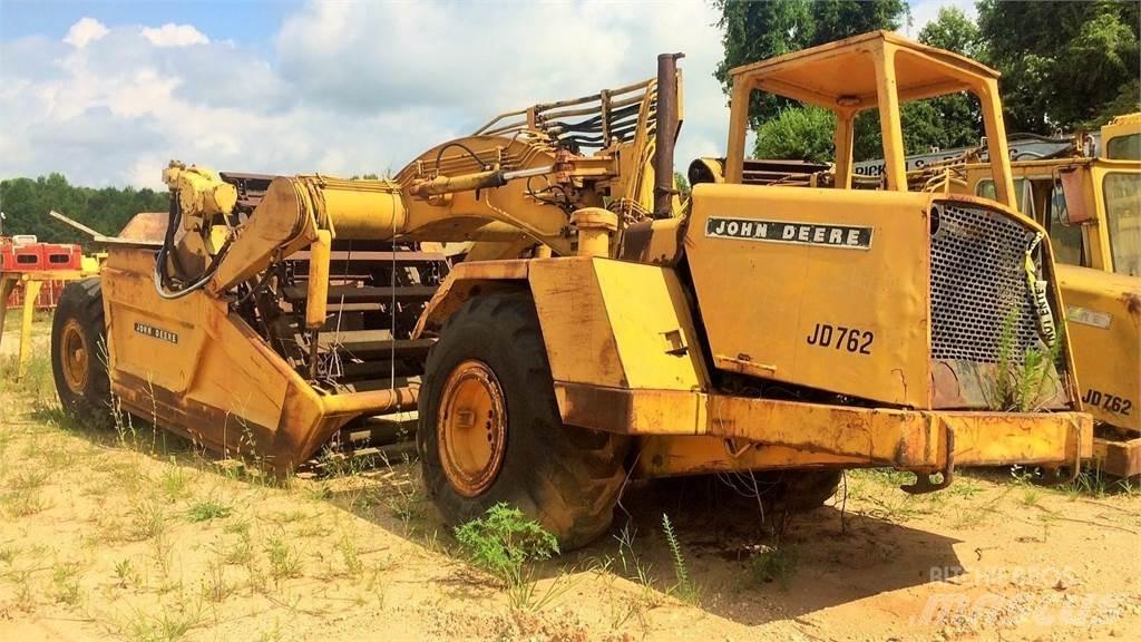 John Deere 762 スクレイパー